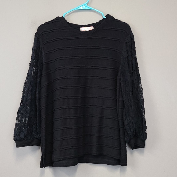 Anthropologie Eri + Ali Black Lace Sleeve top - Picture 2 of 9